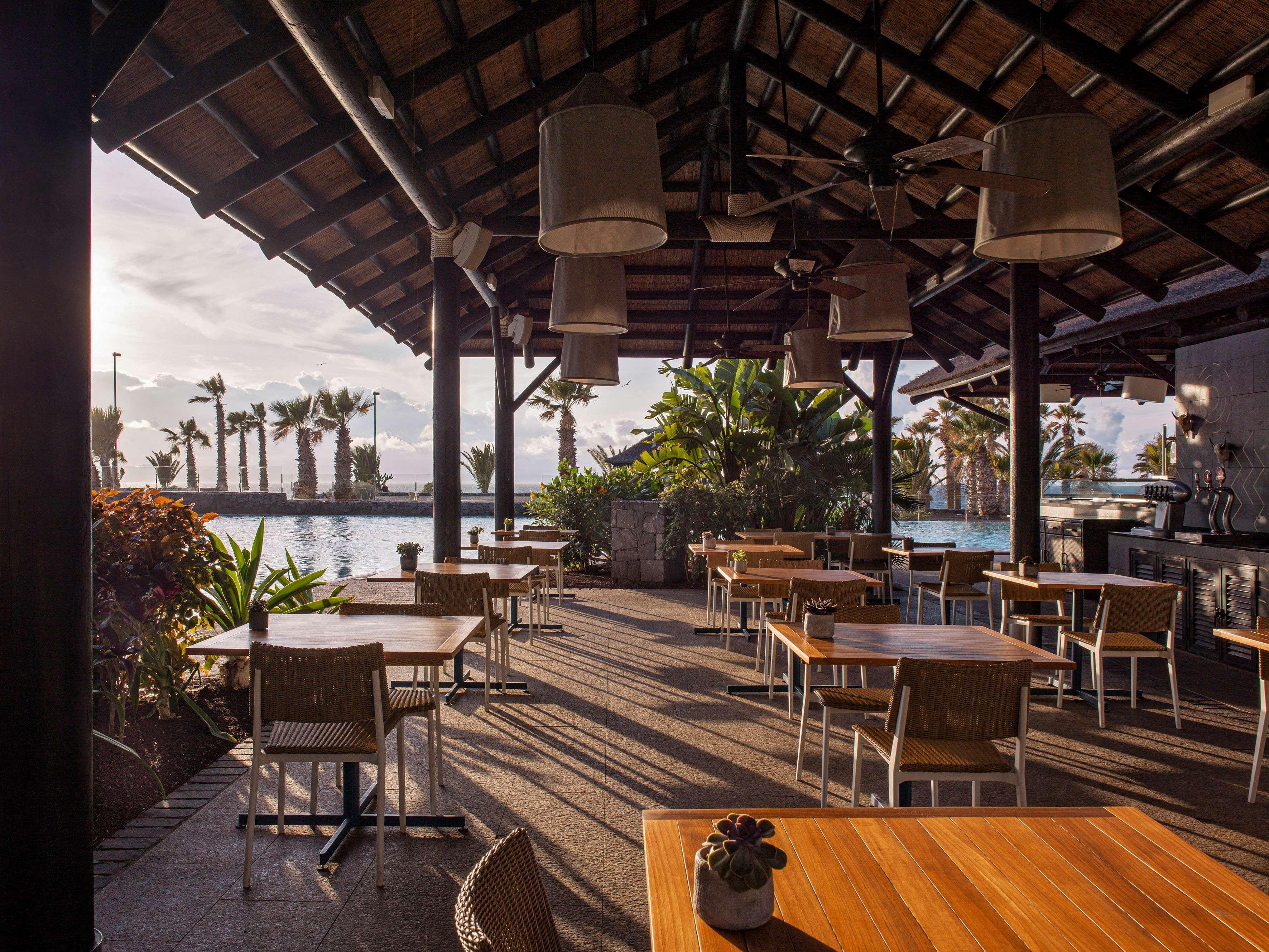 Gran Melia Palacio De Isora Resort & Spa Alcala  Ngoại thất bức ảnh The Deck