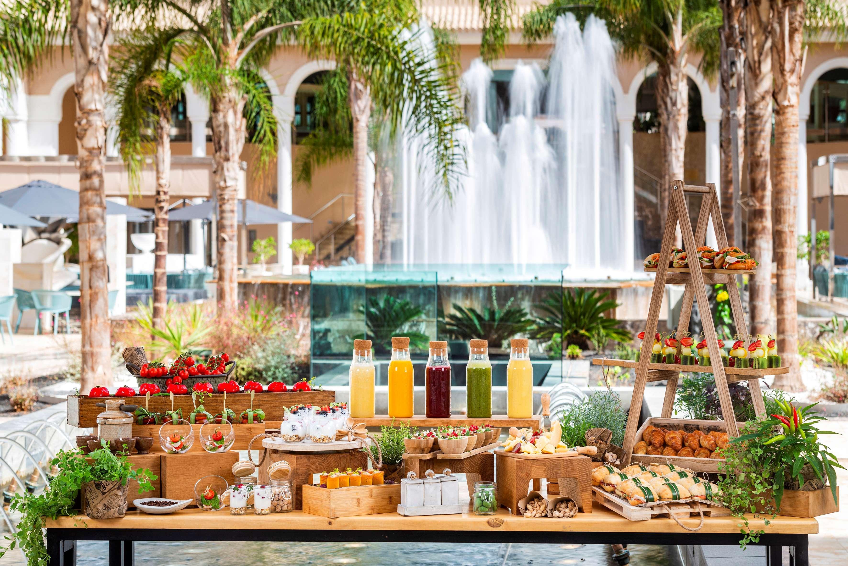 Gran Melia Palacio De Isora Resort & Spa Alcala  Ngoại thất bức ảnh Fountain at the Four Seasons Hotel
