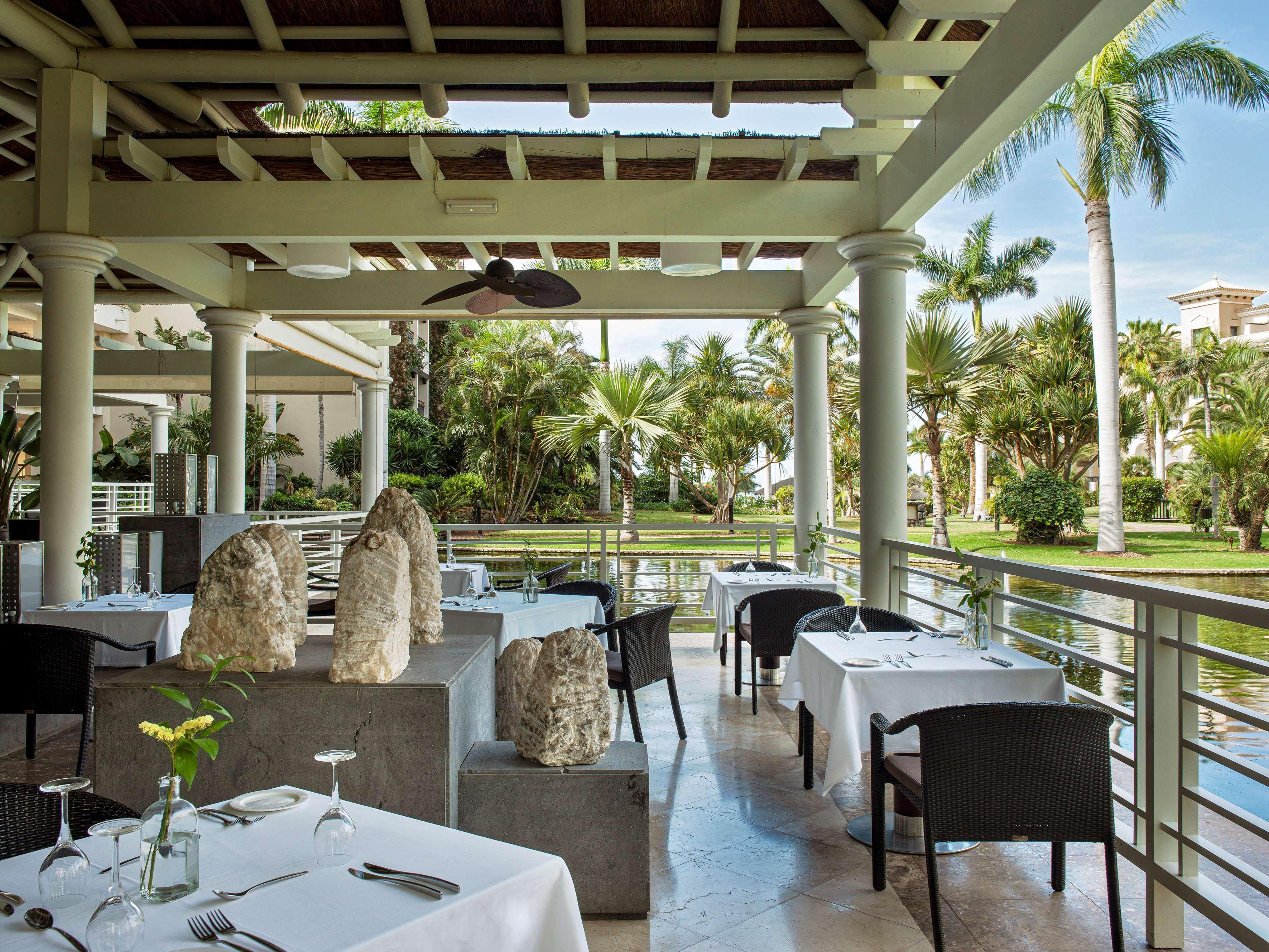 Gran Melia Palacio De Isora Resort & Spa Alcala  Ngoại thất bức ảnh Restaurant at the Hard Rock Hotel