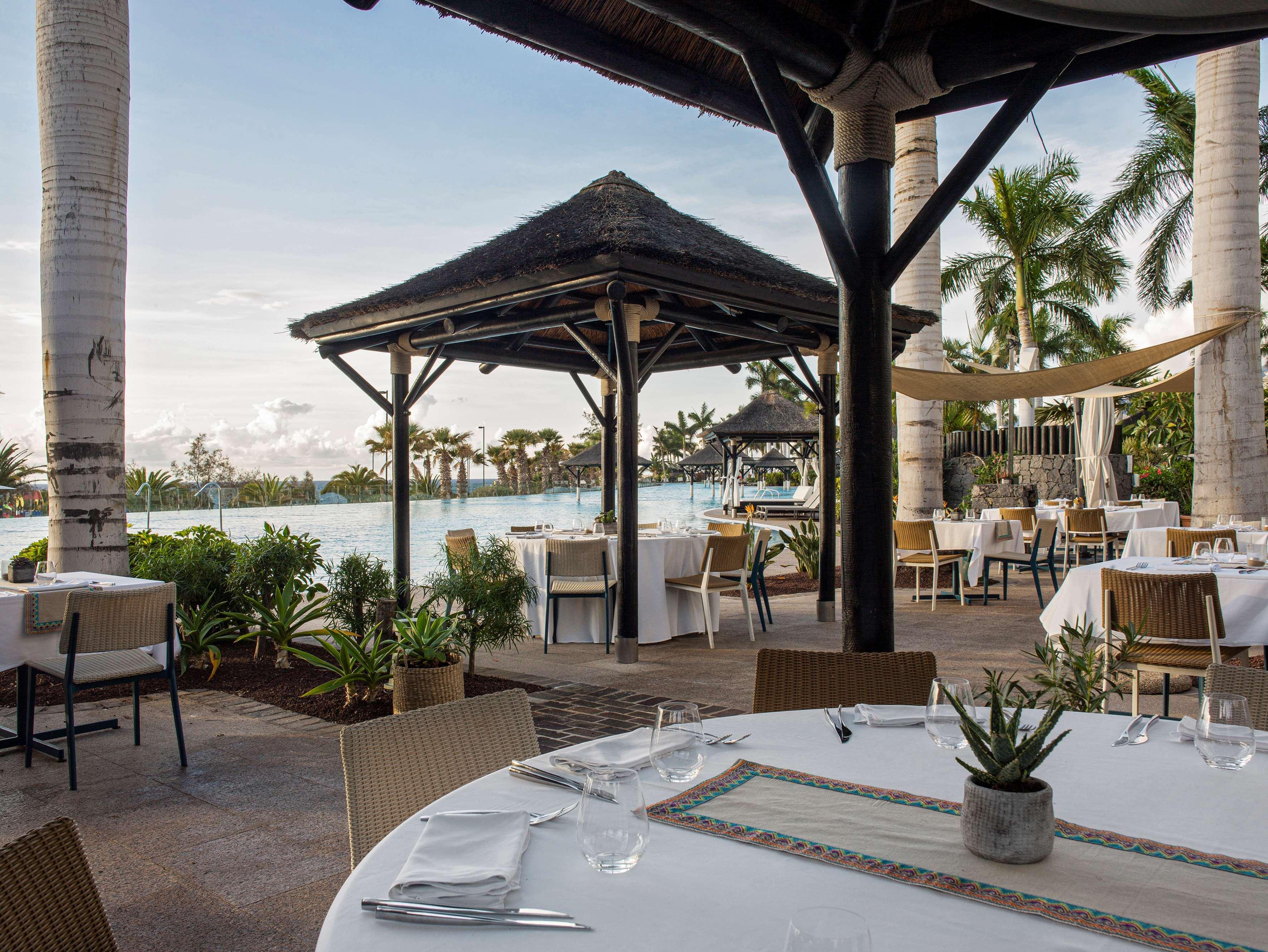 Gran Melia Palacio De Isora Resort & Spa Alcala  Ngoại thất bức ảnh The Beach Club at Atlantis Paradise Island