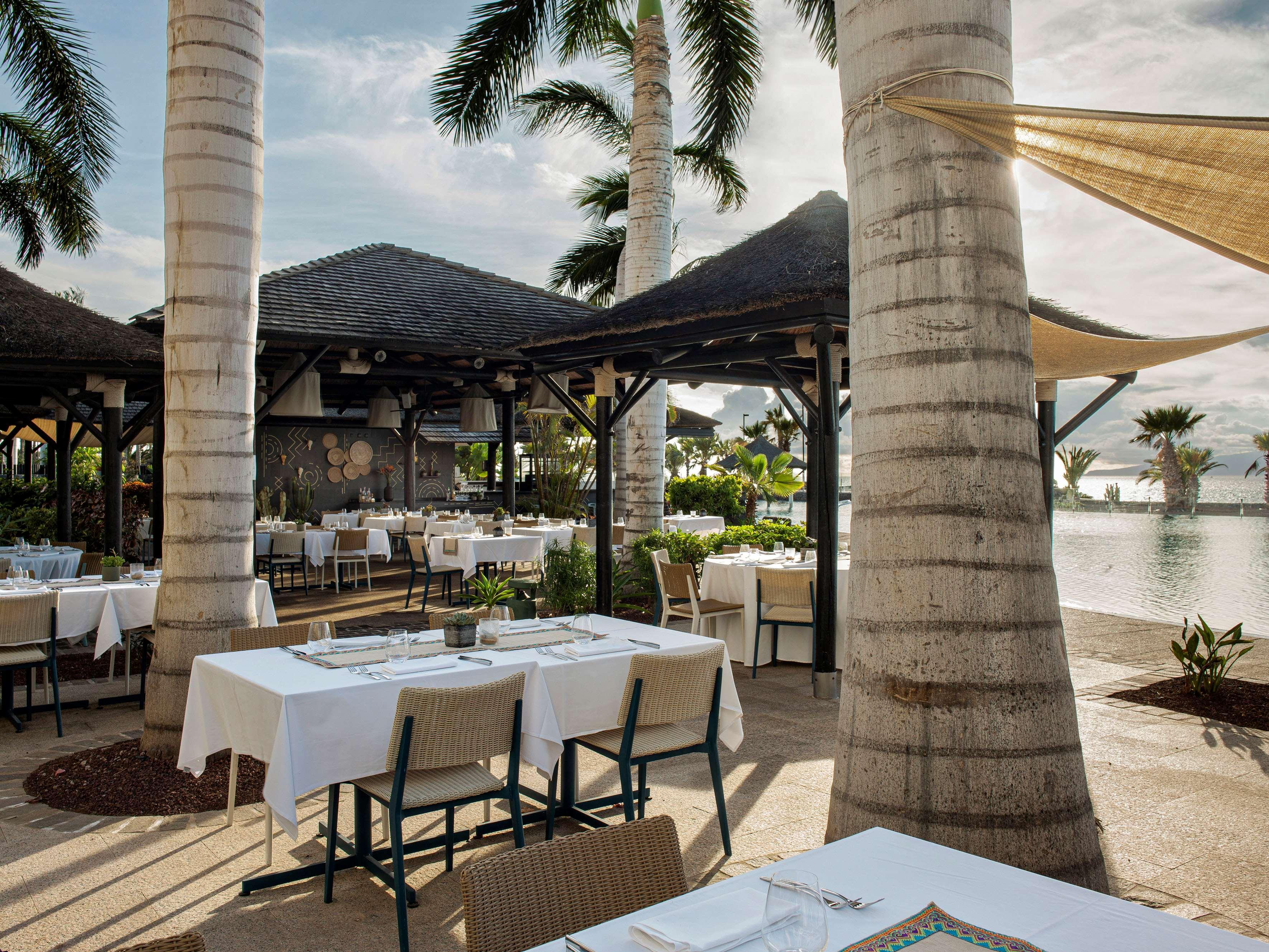 Gran Melia Palacio De Isora Resort & Spa Alcala  Ngoại thất bức ảnh The Beach Club at Atlantis Paradise Island