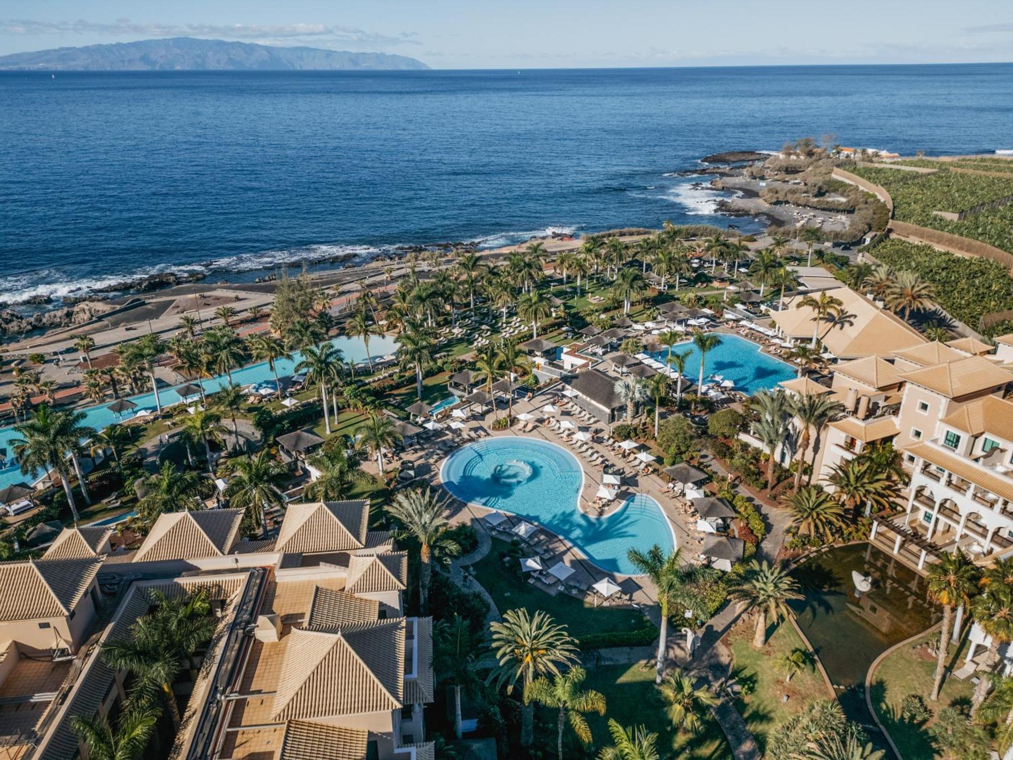 Gran Melia Palacio De Isora Resort & Spa Alcala  Ngoại thất bức ảnh Aerial view of the resort
